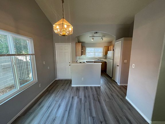 3rd image of 2409 Soldier Creek Ct