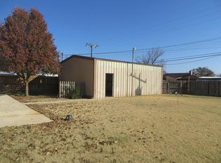 730 S 23rd St, Slaton, TX 79364