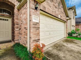 9411 Spring Miller Dr, Houston, TX 77070