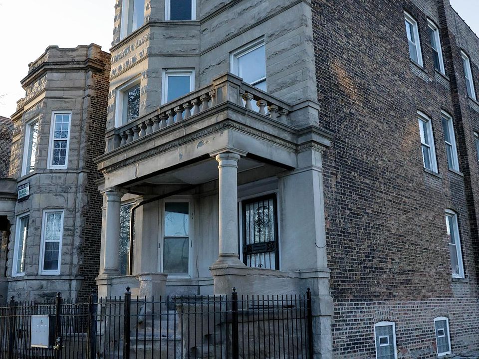 1st image of 704 W Garfield Blvd #1