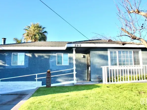 2912 Wilson Rd, Bakersfield, CA 93304