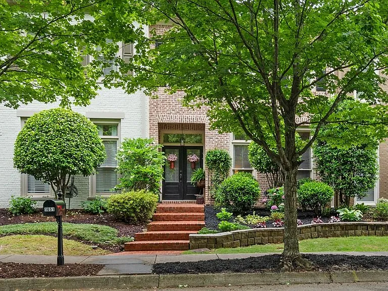 1651 Ridenour Pkwy NW — Photo 2