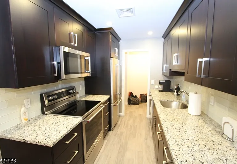 70 Harristown Rd #3 — Photo 5