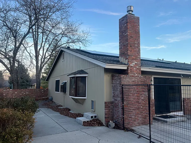4815 Golden Springs Dr — Photo 22