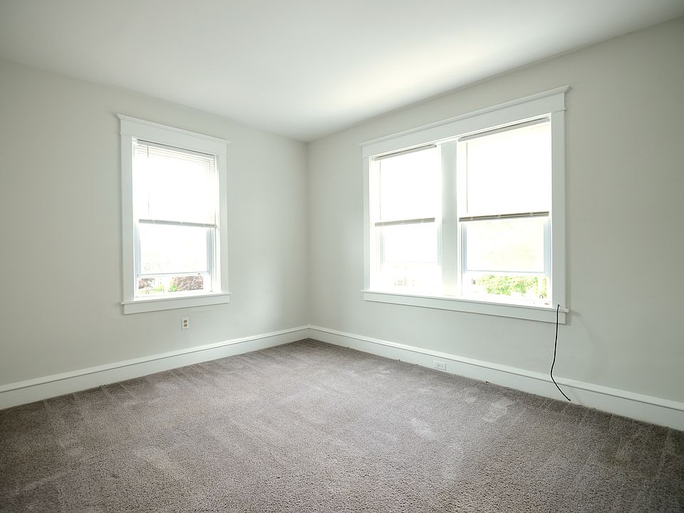 Large bedroom