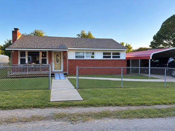 303 W 5th St, Dewar, OK 74431