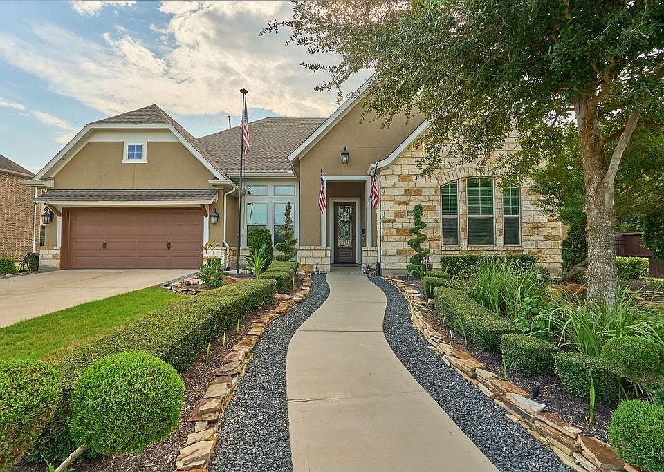 1st image of 10102 Hooke Dr