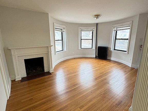 4th image of 1462 Commonwealth Ave #2R