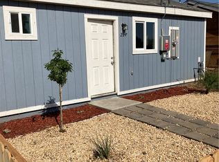 227 S Magnolia Ave, Farmersville, CA