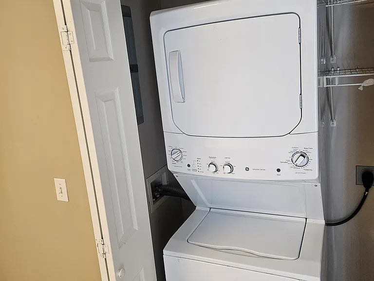 27 Princeton Ct #27 — Photo 7