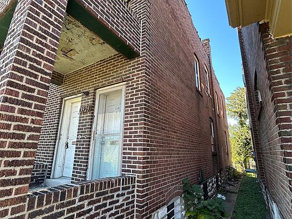 3rd image of 3929 N Taylor Ave