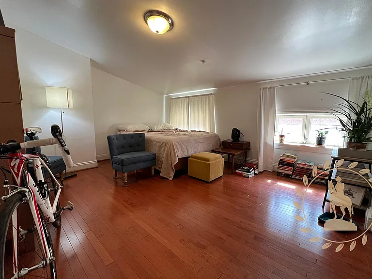 513 Park Ave #404 — Photo 5