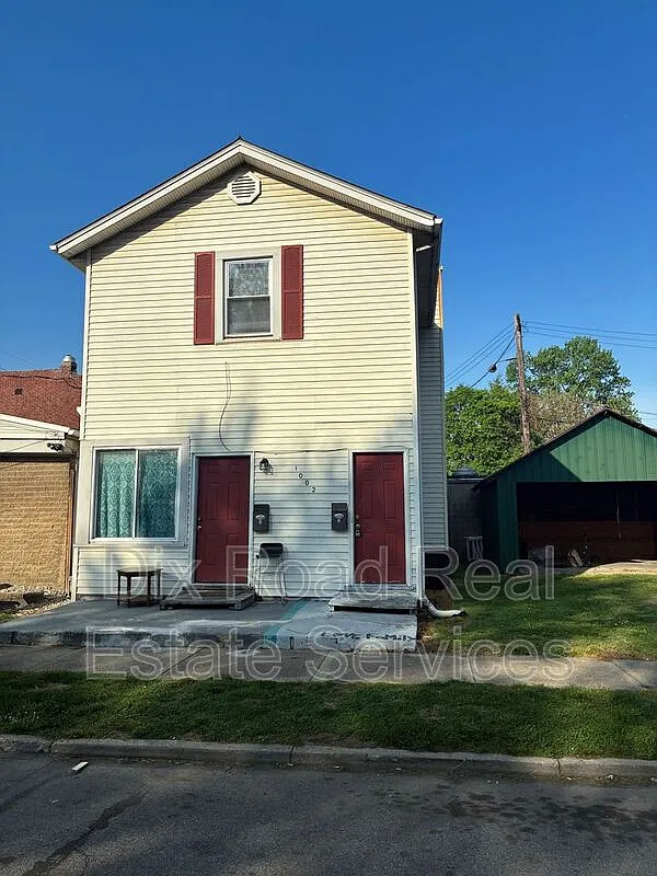 2 bed, 1.0 bath, 600 sqft, $795 — Photo 1