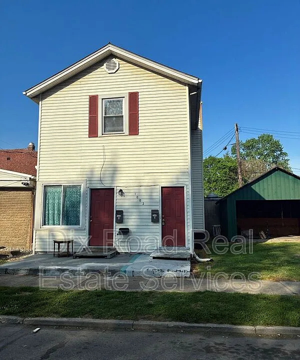 1002 Auburn St #2