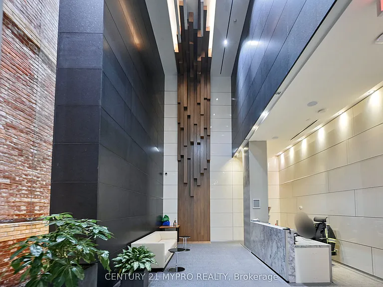 15 Grenville St #1007 — Photo 26