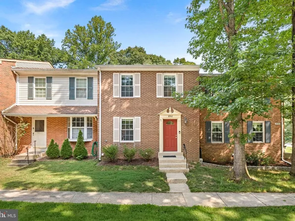 8942 Astongale Ct, Springfield, VA 22152