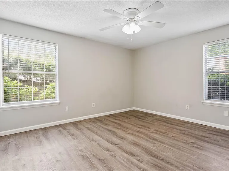 6362 Wedgeview Ct — Photo 18