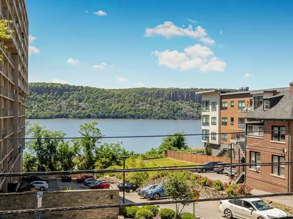 1120 Warburton Avenue #1F, Yonkers, NY 10701