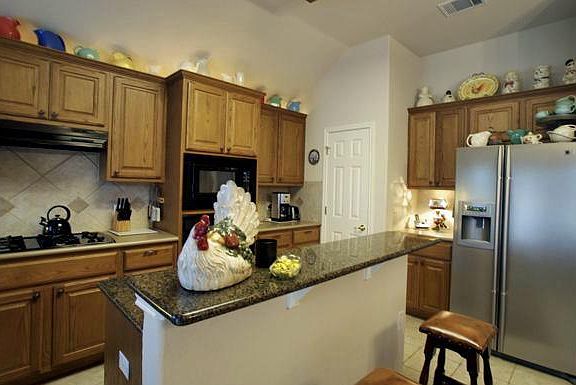 5th image of 1827 Chula Vista Dr