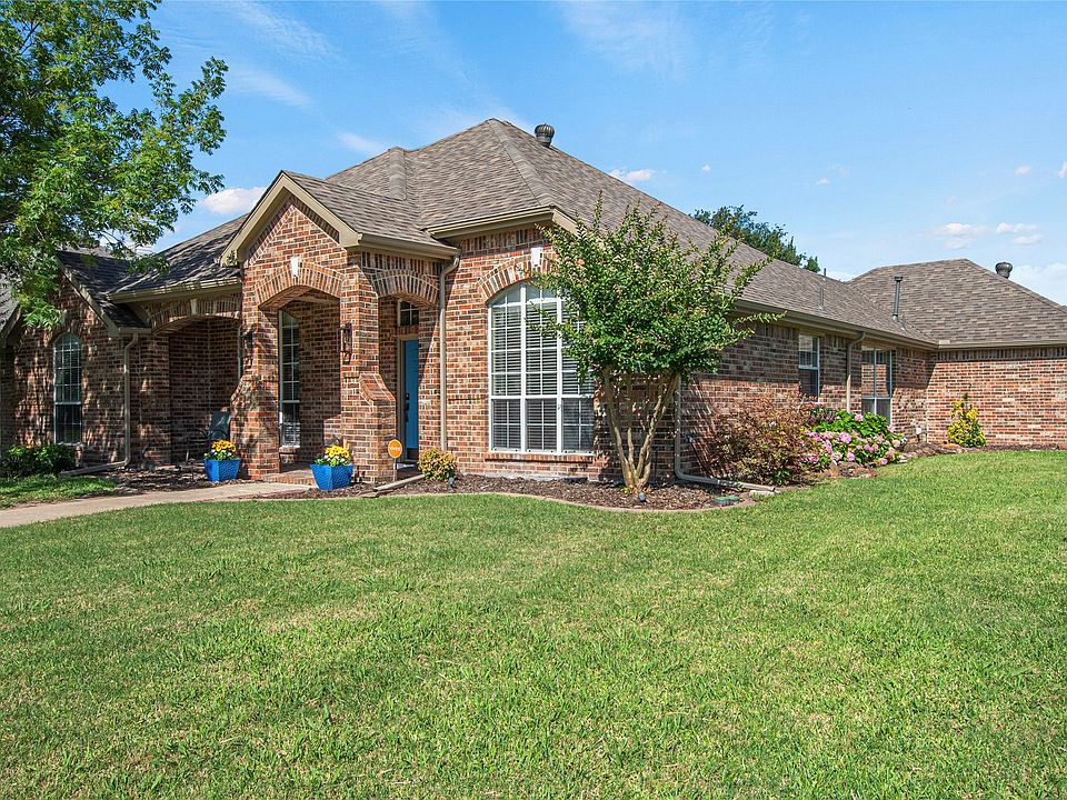 1st image of 3105 Blair Oak Dr