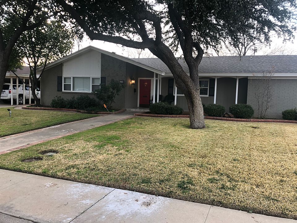 1st image of 913 Country Club Dr