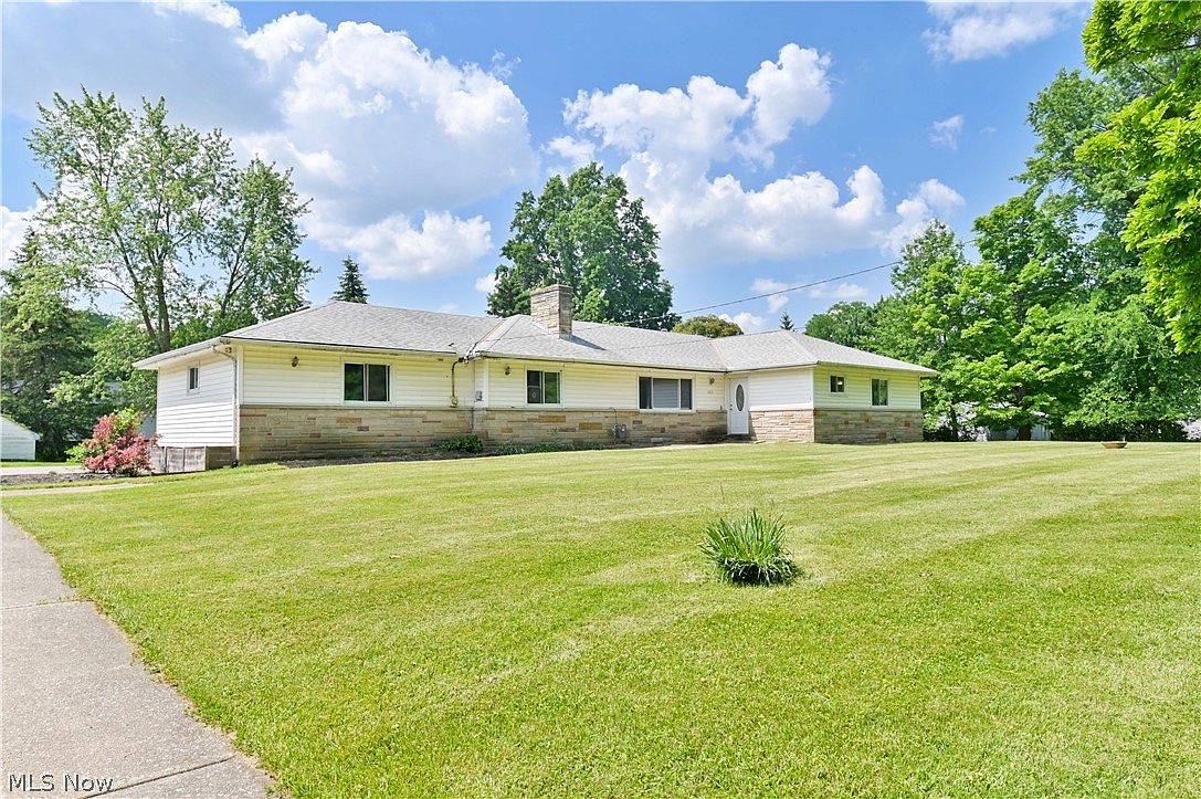 2725 Rockefeller Rd, Willoughby Hills, OH 44092 Zillow