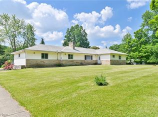 2725 Rockefeller Rd, Willoughby Hills, OH 44092