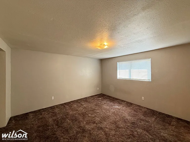 509 S 2nd St — Photo 12