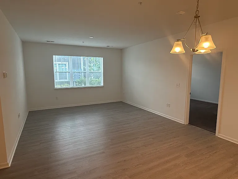 1725 Dromolin Dr #105 — Photo 14