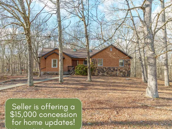 216 Swartsburo Dr, Tamiment, PA 18371