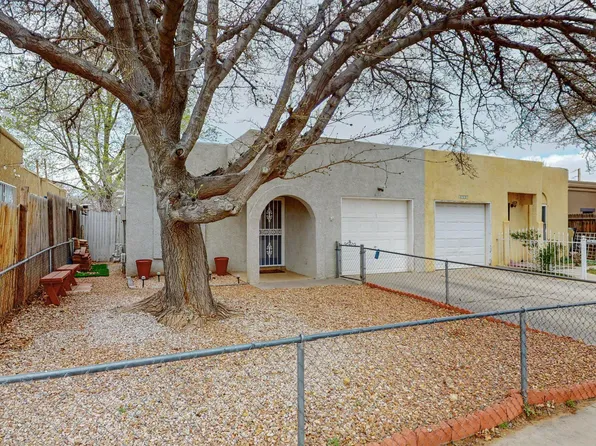 6715 Ivy Pl SW, Albuquerque, NM 87121
