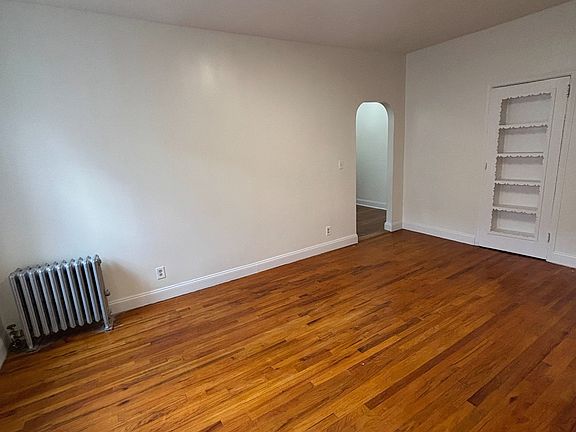 4th image of 309 E 91st St APT 2