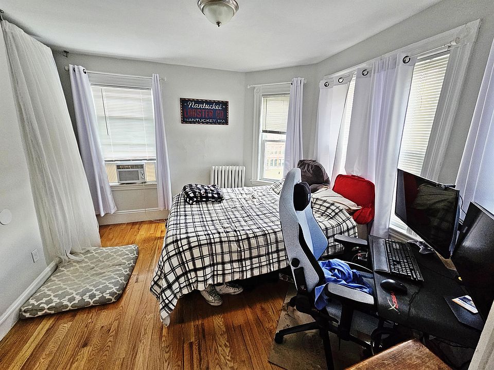 1st image of 240 Crescent St #11160572