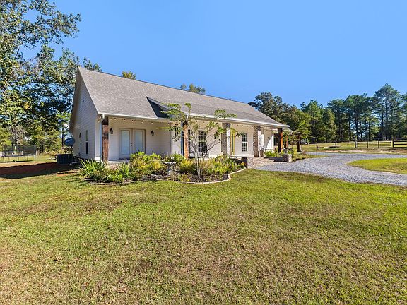 3rd image of 207 Max White Rd