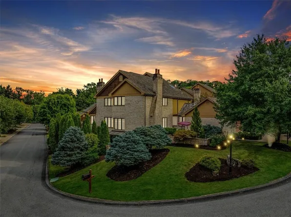 134 Village Ct, Pittsburgh, PA 15241