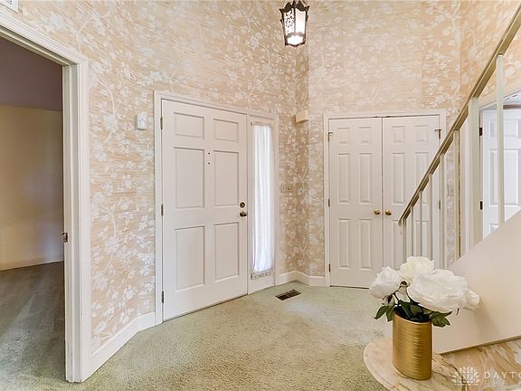 5th image of 837 Lincoln Woods Ct