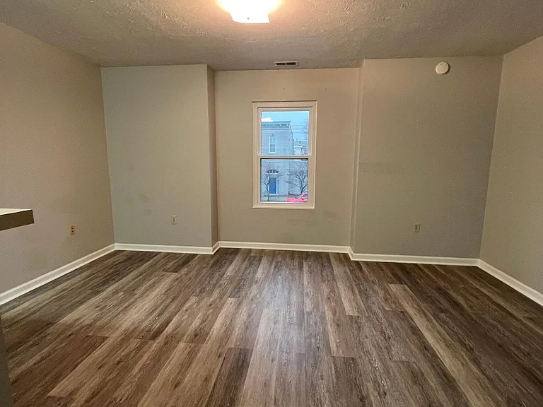 725 Chestnut St #2 — Photo 1