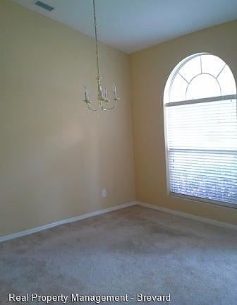 4th image of 668 Gagnon St SE