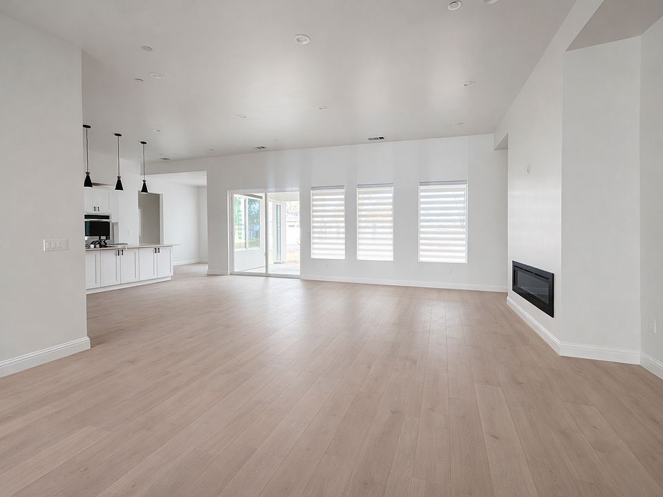 1st image of 8105 Fair Oaks Blvd