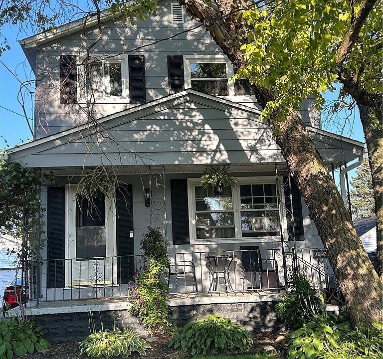 1st image of 10 Orchard Pl