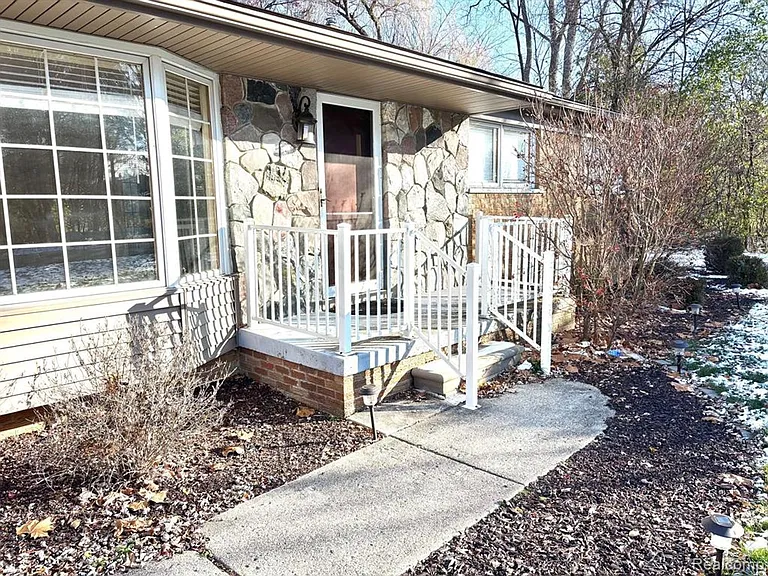 32560 Hearthstone Rd — Photo 23