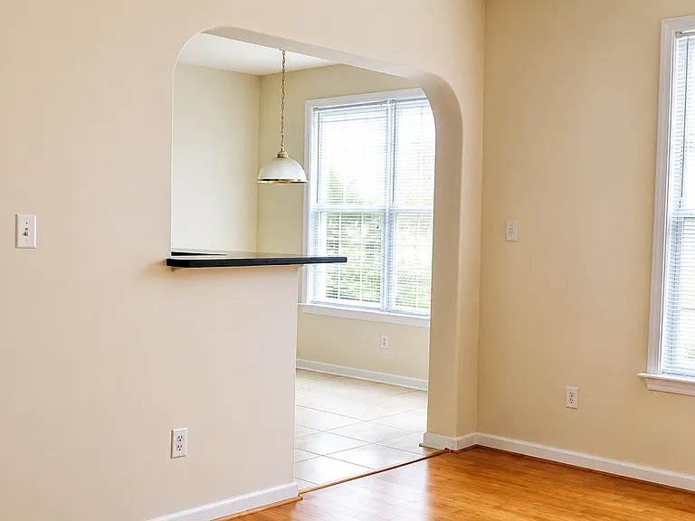 309 Jamerson Ct — Photo 3