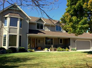 2900 Skyline Ct, Waukesha, WI 53188