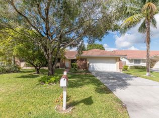Hawkes Bluff, Davie, FL 33331