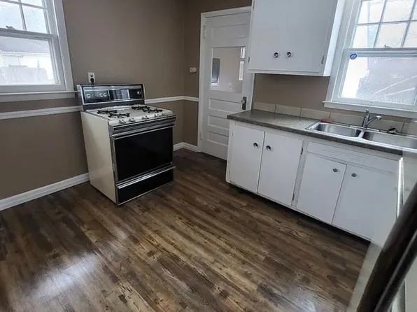 1514 Houghton Ave, Saginaw, MI 48602