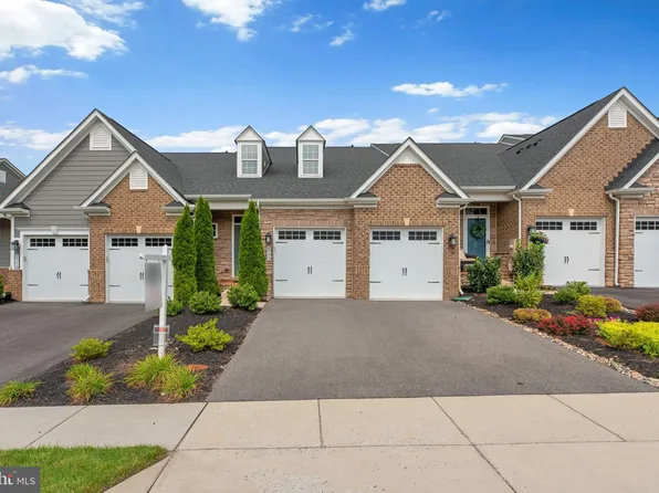 2744 Vardon Ln, Ellicott City, MD 21042