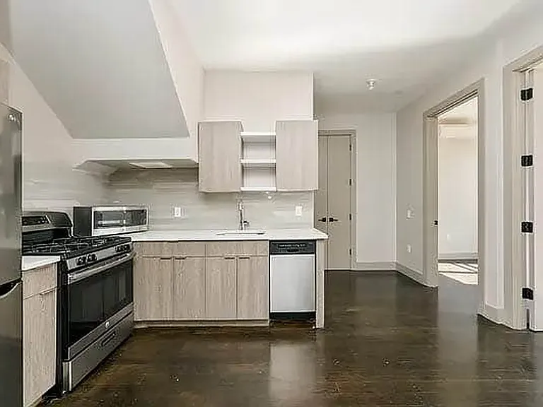 86 Stanhope St #1A — Photo 8