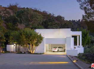 3721 Alomar Dr, Sherman Oaks, CA 91423