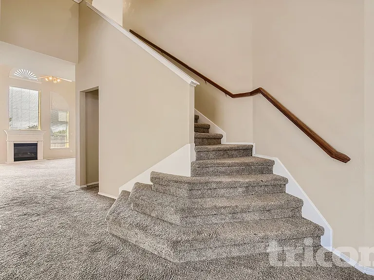 13 Monticello Ct — Photo 5