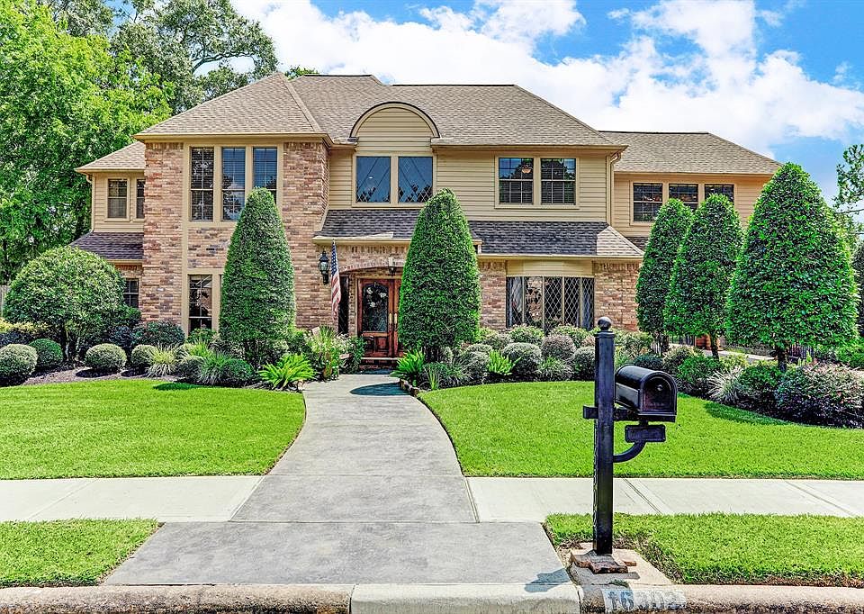1st image of 16302 Brook Forest Dr